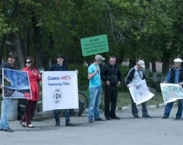  Коркинцы вышли на пикет против Томинского ГОКа 