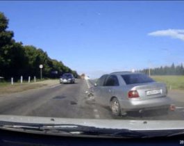 Сразу восемь пешеходов на трассе Уфа-Челябинск попали под колеса автомобиля (ВИДЕО)