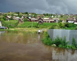 В Челябинской области затоплен город Сатка, эвакуировано более 90 человек