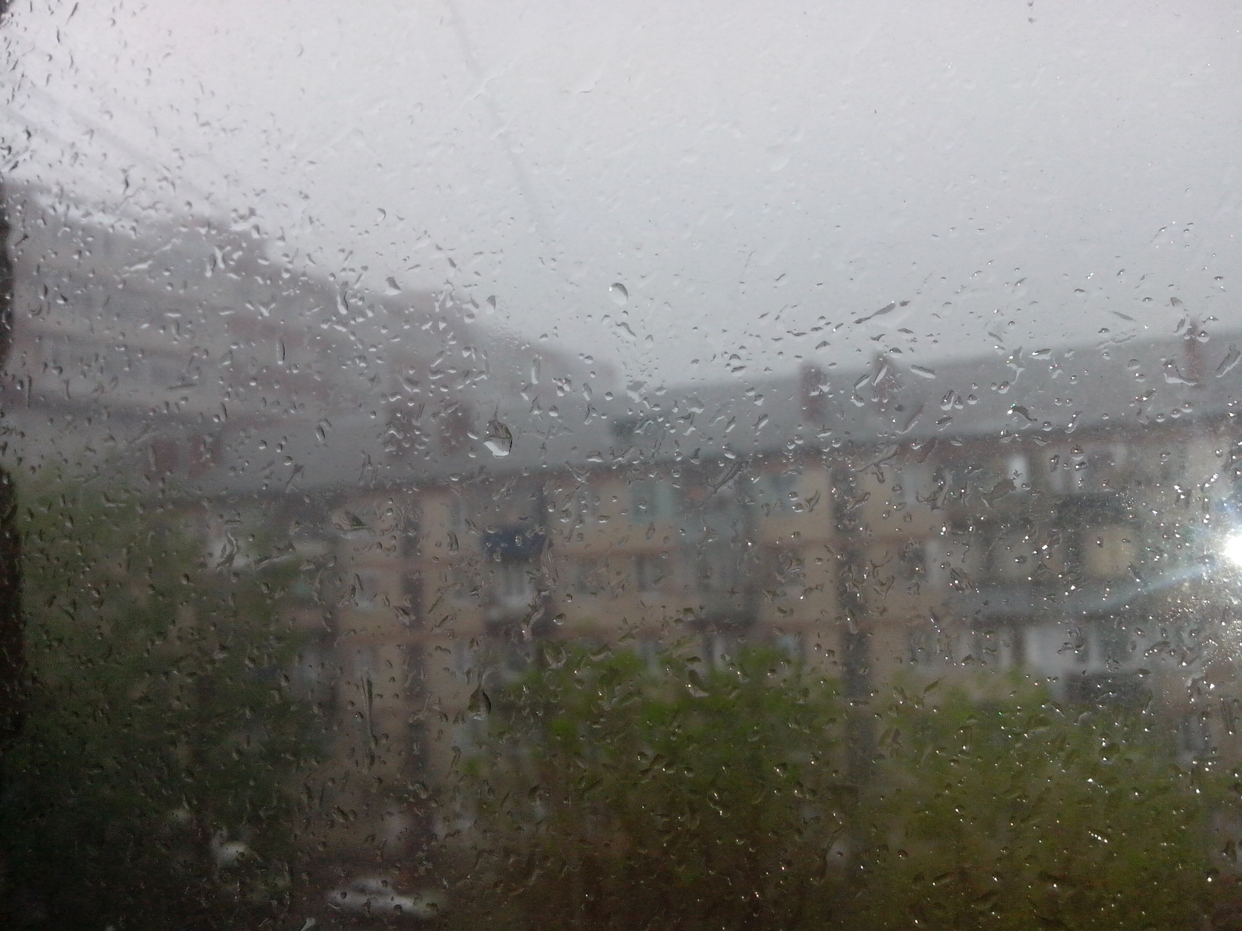 На Южный Урал надвигаются сильные дожди, град и ветер