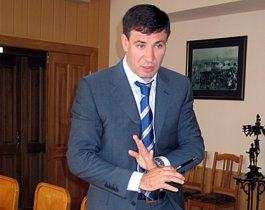 Михаил Юревич подал документы для выдвижения в Госдуму