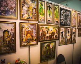 Картины известных художников на выставке «АРТ-Челябинск»