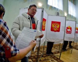 Жительница Челябинска устроила драку на избирательном участке