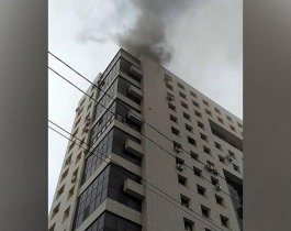 В Челябинске горит офисная высотка