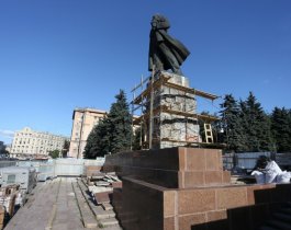 Памятник Ленину может рухнуть. Его нельзя было реконструировать отбойными молотками